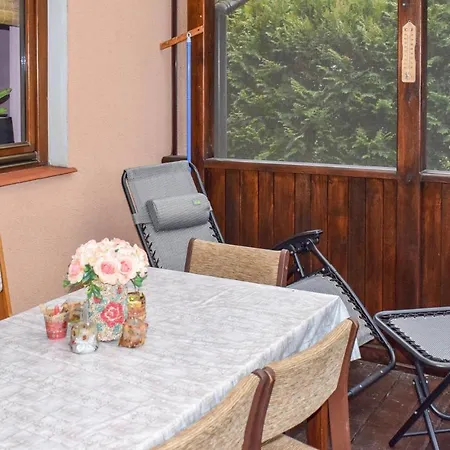 Stunning In Stawiguda W/ Wifi And 3 Bedrooms * 普鲁斯基