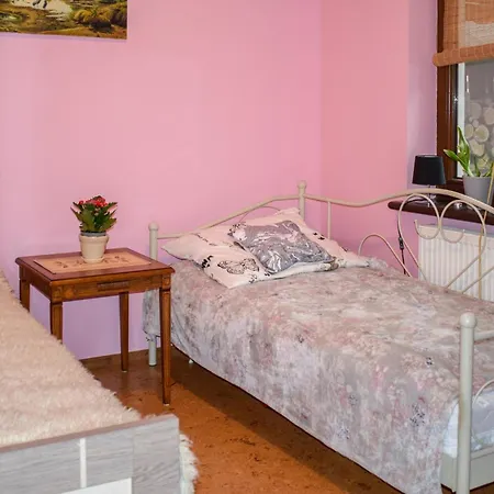 度假居 Stunning In Stawiguda W/ Wifi And 3 Bedrooms 普鲁斯基